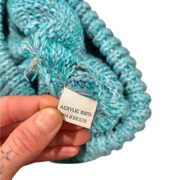 C.C Womens Turquoise Blue Beanie Cable Knit One Size Warm Cozy Winter Cottage - Picture 5 of 6